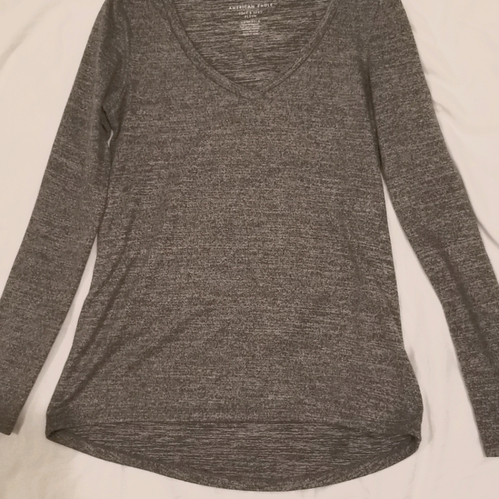 XS Soft and sexy American eagle heather grey shirt